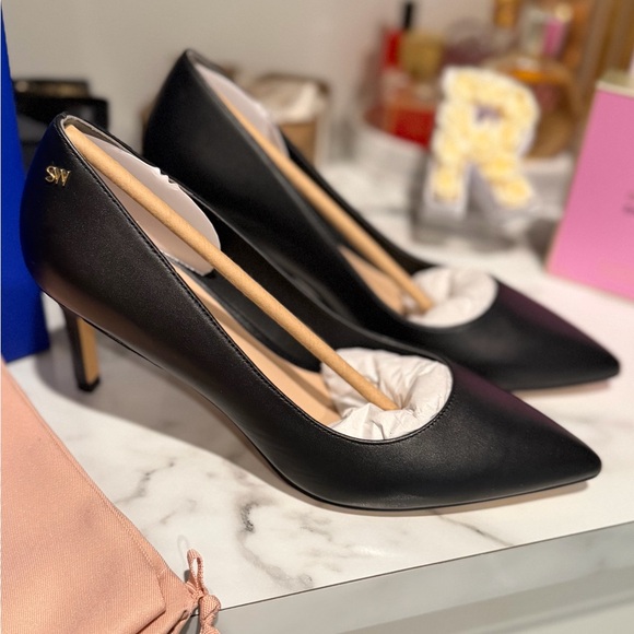 Stuart Weitzman Black Leather Heels - Picture 2 of 4
